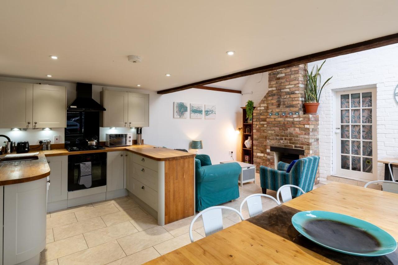 Colthorn Farm Cottage By Aryas Properties - Oksford Zewnętrze zdjęcie